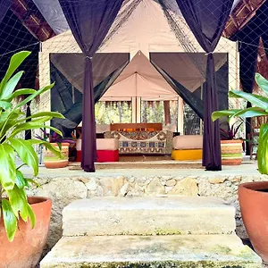 Glamping Bunga Lotus Campingplatz